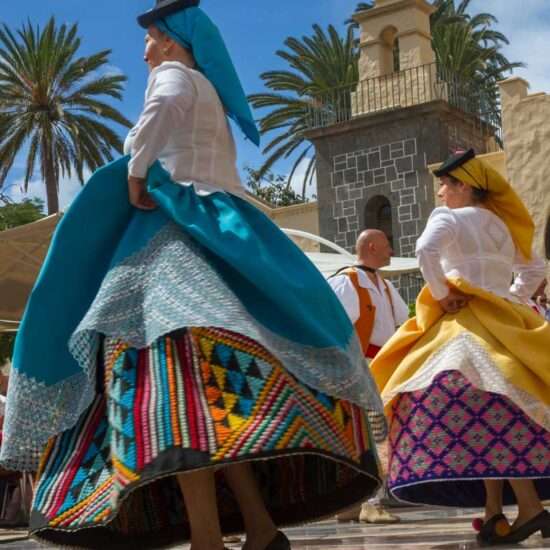 Visitas culturales guiadas en Gran Canaria. Tours guiados en Gran Canaria.